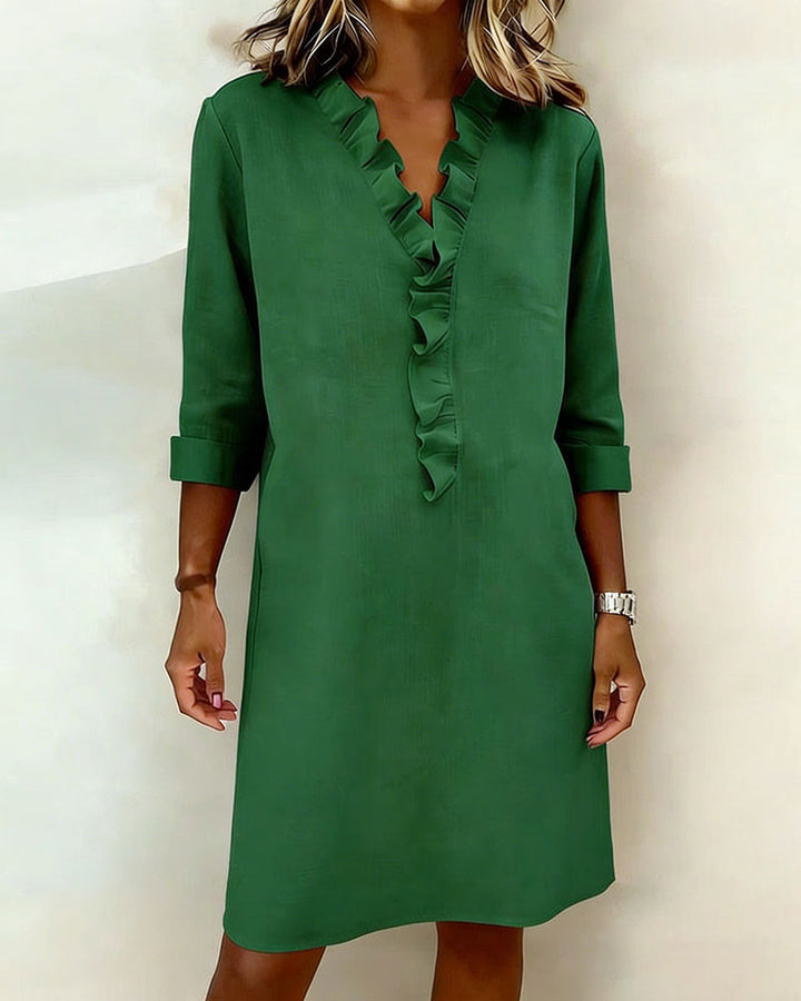 Remy — Abito a balze con scollatura a V in un colore uniforme