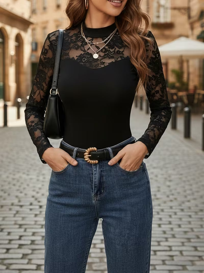 Seraphine — Blusa in pizzo con maniche lunghe e collo alto