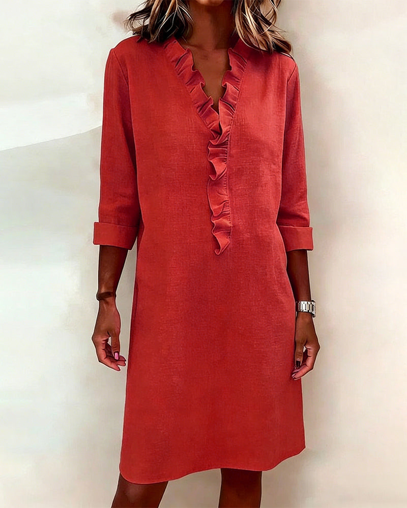 Remy — Abito a balze con scollatura a V in un colore uniforme